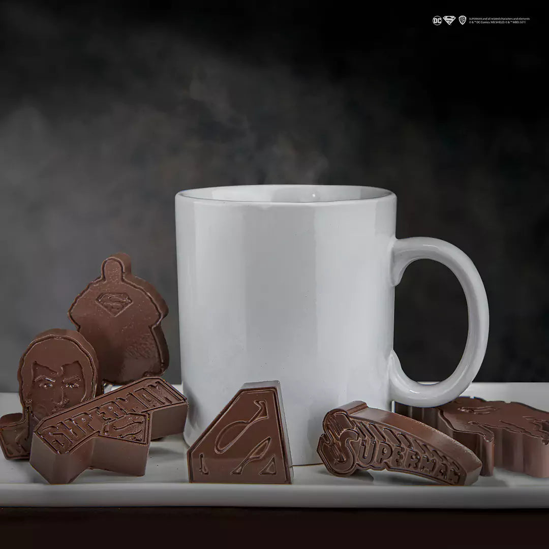 Superman chocolate and ice cube mold - DC Comics