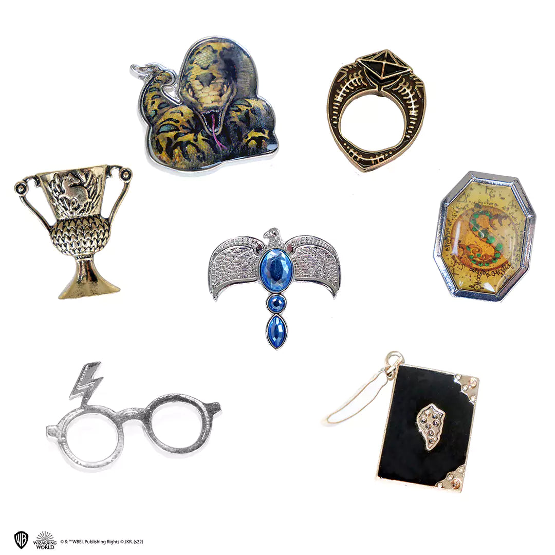 Set of 7 Horcruxes pin badges - Harry Potter
