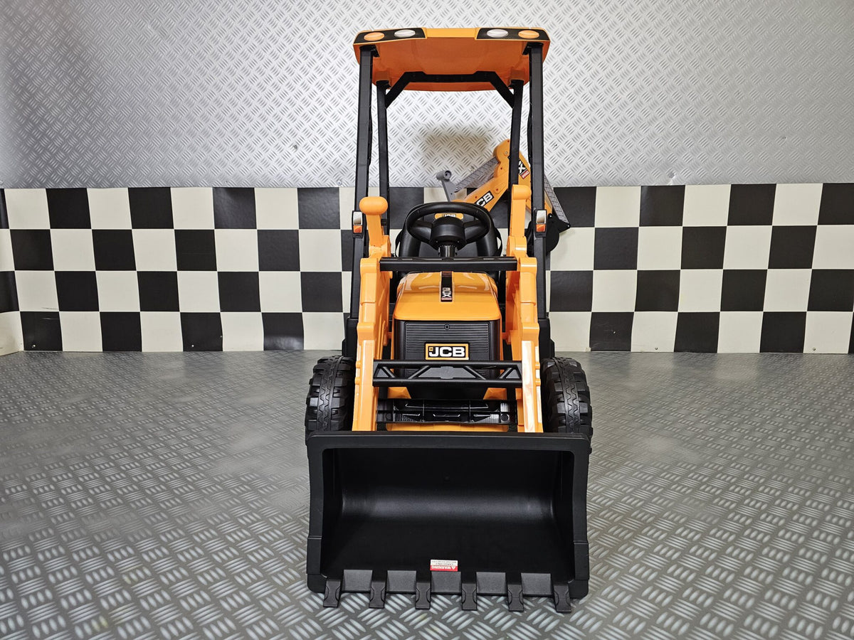 JCB Sitemaster 12V kids' tractor with roof