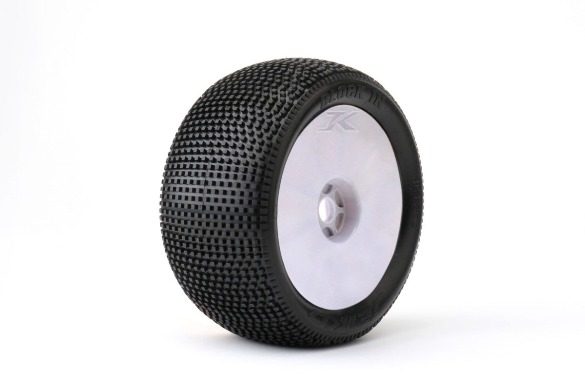 JETKO JK1202SSG - Jetko Block In Super Soft 1:8 Truggy Pre-glued on White Rims 2 pcs