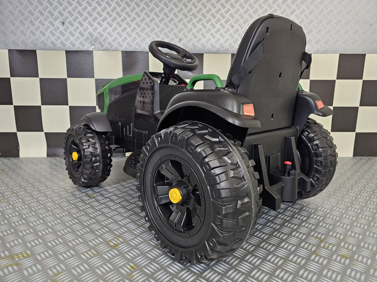 Farmer kids' tractor 12V with remote control – green