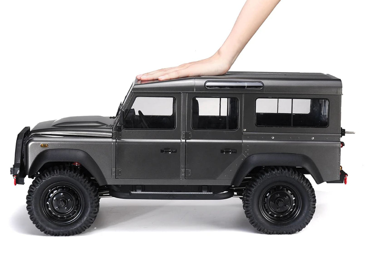 Land Rover Defender D110 4WD - 5-door highly detailed 1:8 crawler