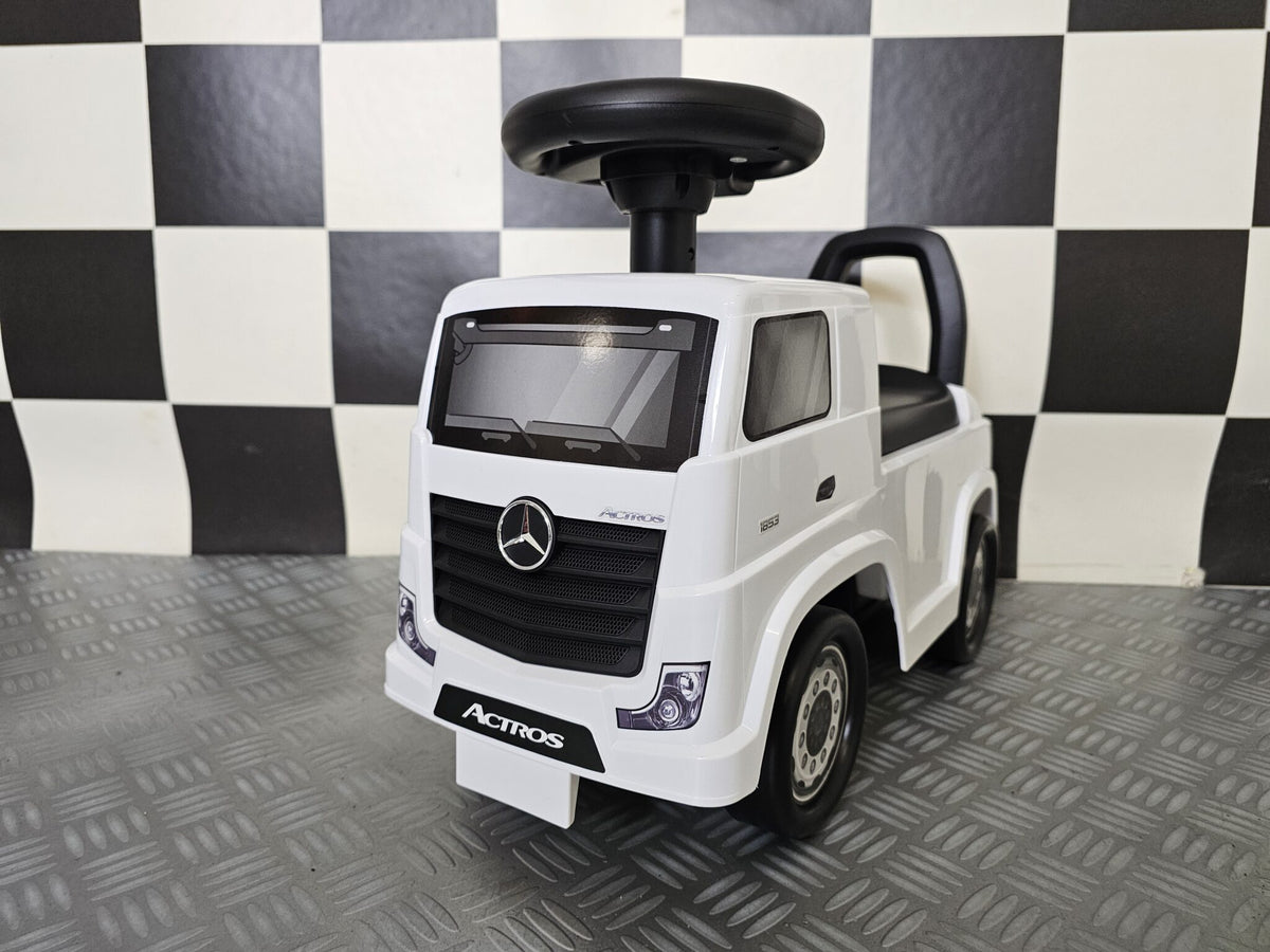 Mercedes-Benz Actros ride-on truck for kids