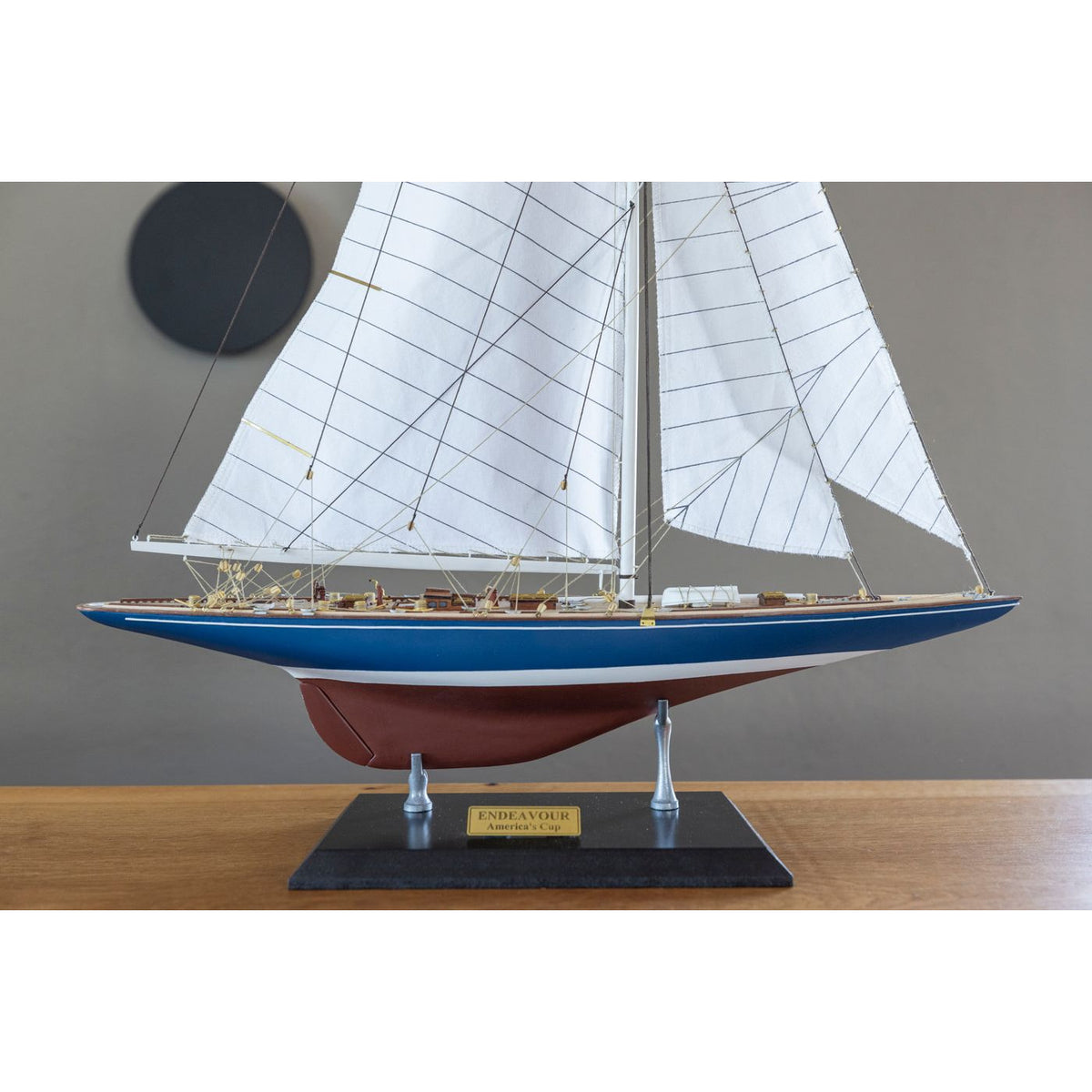 OcCre Endeavour AmericaÂ´s Cup 1934 1/75 528mm