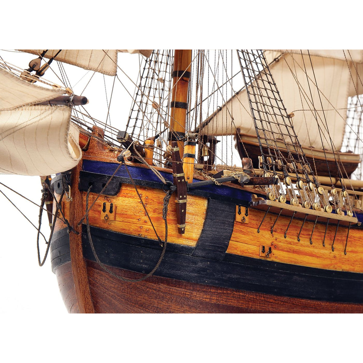 OcCre HMS Endeavour 1/54 Ship 815mm