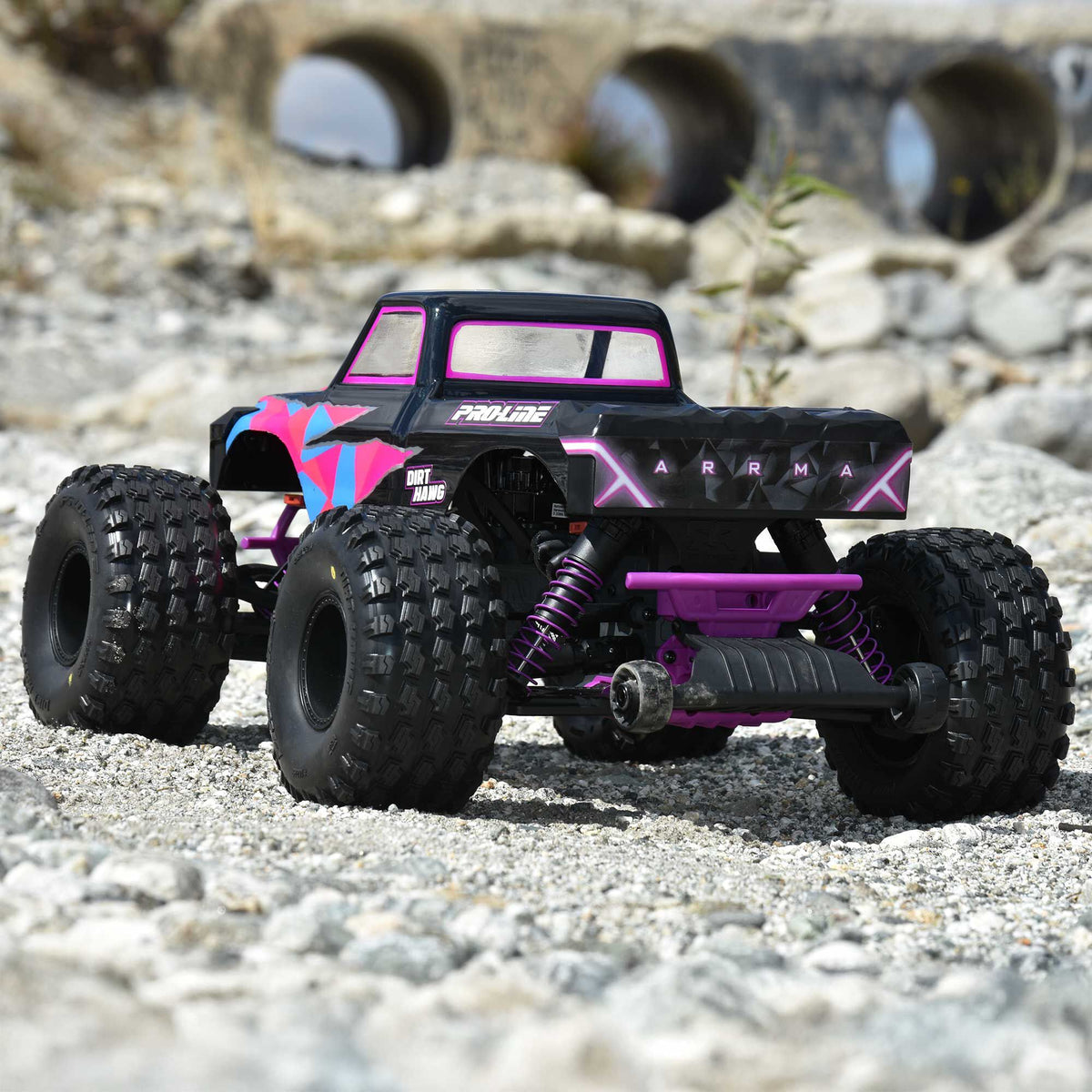 Dirt Hawg 2.0 F/R 2.6" MT Tires Mounted Arrma Stock Wheel Black (2) for ARRMA QUAKE & GORGON