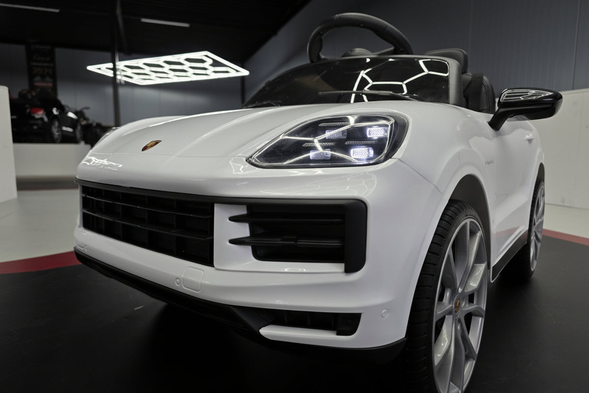 Porsche Cayenne 12V electric car for kids – 1 seat, white