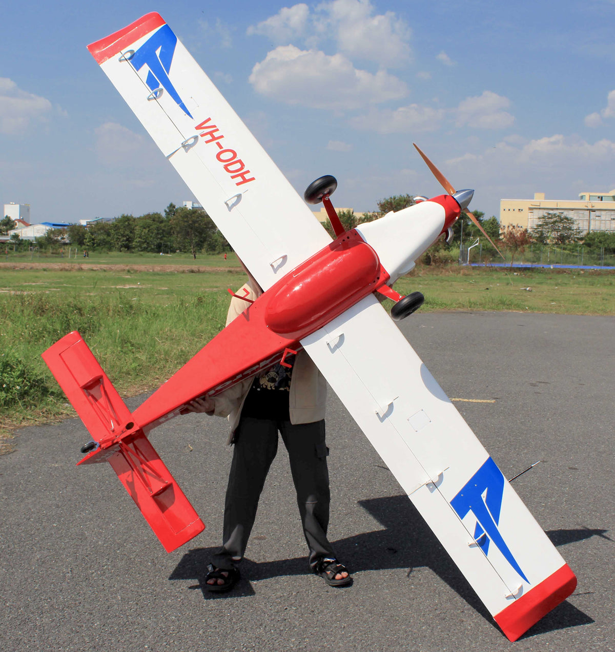 Air Tractor AT-802A 1/6 300cm ARF 55-60cc Gas