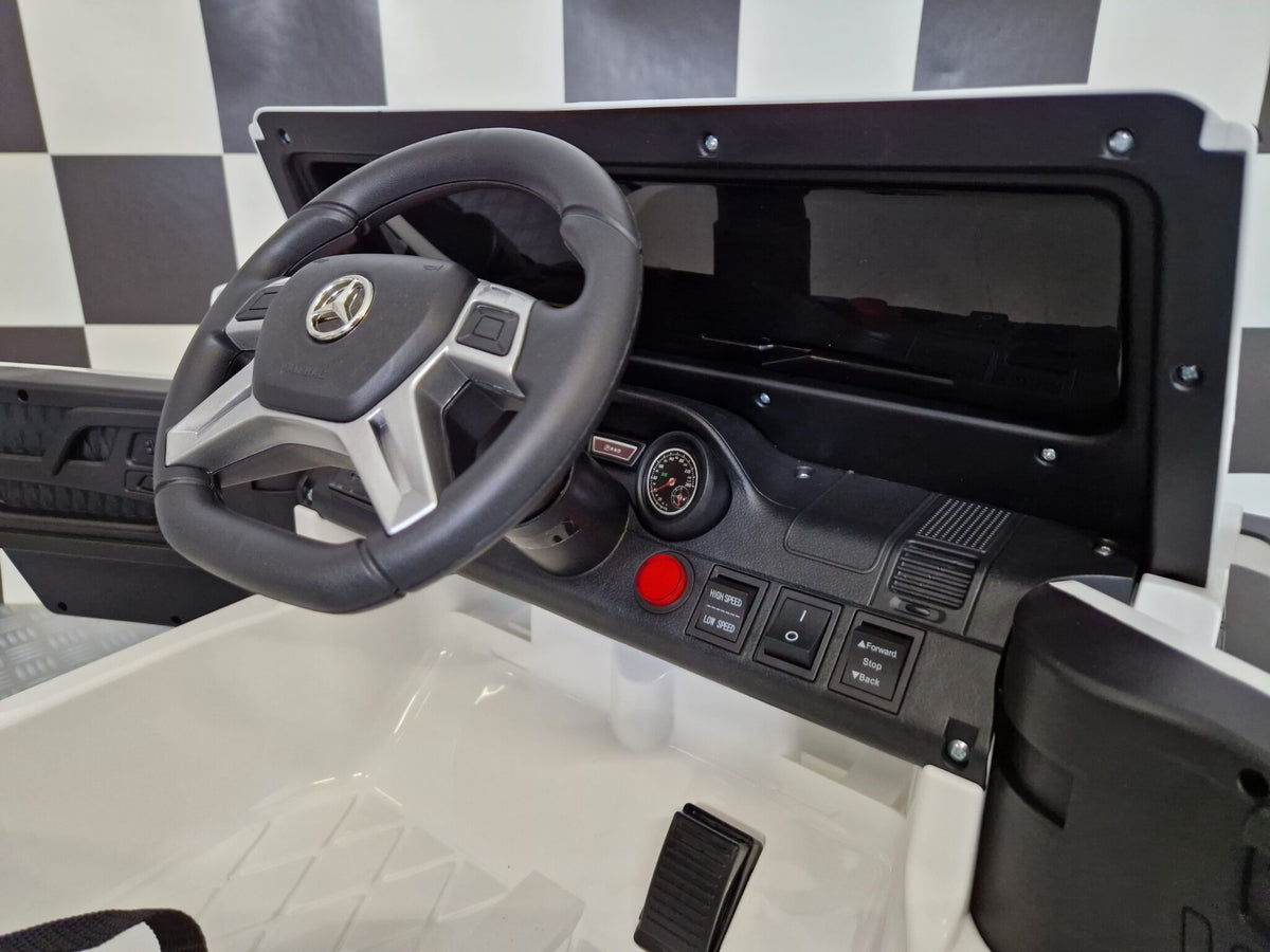 Kids' car Mercedes G63 6x6 AMG for 1 person in white
