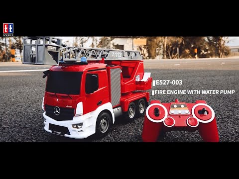 NEW Remote-controlled Mercedes fire engine w. real water spray and steerable ladder