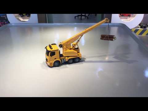 NEW Large remote-controlled Mercedes-Benz Arocs Crane Truck