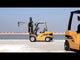PLUS Large remote-controlled forklift in metal w. trailer - many functions