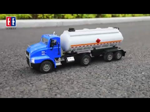 Remote-controlled Mack Dump Truck with lights