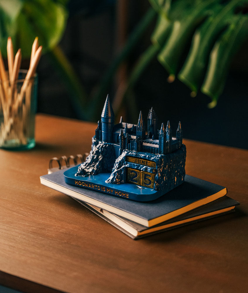 Harry Potter 3D perpetual Calendar Hogwarts