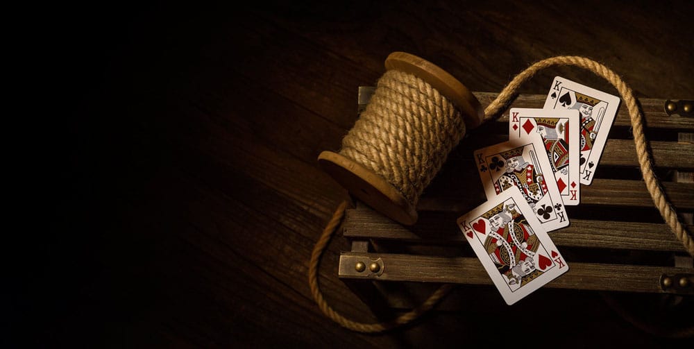 Monarchs Playing Cards Red
