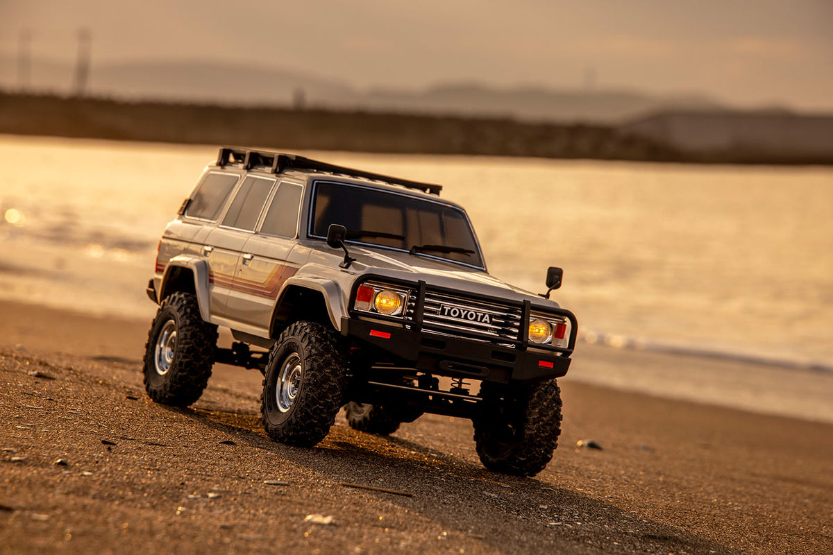 Kyosho Toyota Land Cruiser 60 KC10 – remote-controlled crawler 1:10 RTR